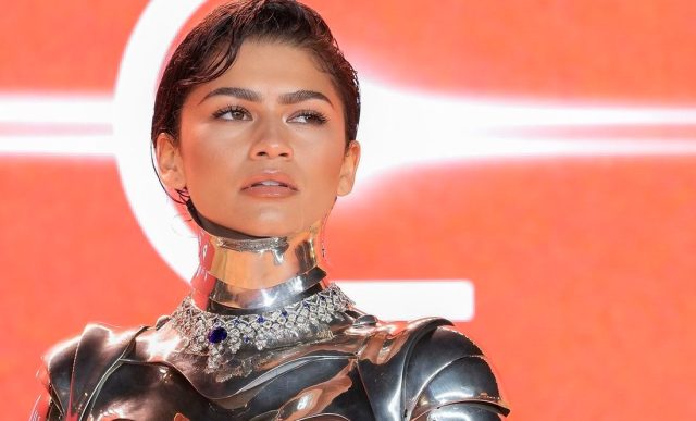 Zendaya deslumbra con icónico vestido de Thierry Mugler