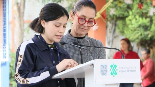 La educación pública es un derecho, no una mercancía: Sheinbaum