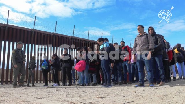 Informe revela retención inhumana de pertenencias de migrantes