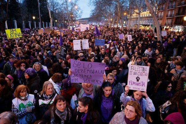 Mujeres del mundo se unen en contra la desigualdad en 8M