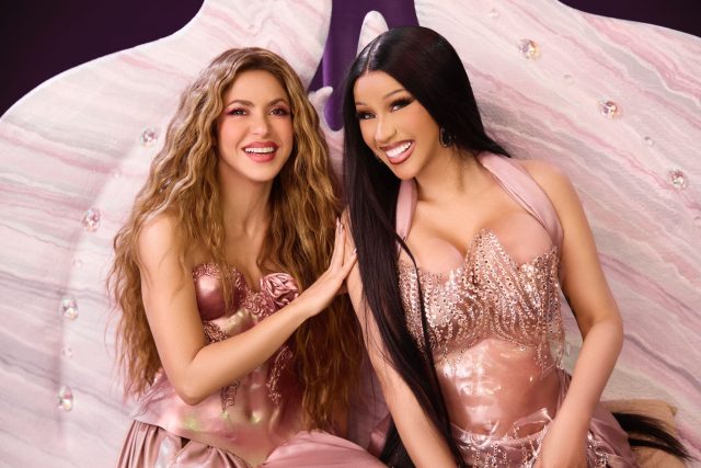 Internautas destrozan nueva canción de Shakira con Cardi B, señalan copia a Karol G