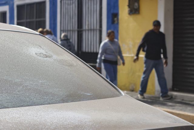 Pese a ceniza del Popocatépetl, semáforo sigue en Amarillo Fase 2