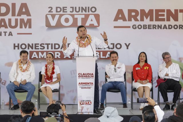 Armenta propone línea de teleférico de La Paz a Angelópolis