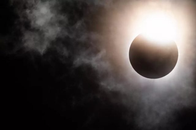 Revive las mejores fotos del eclipse solar que fascinó a mexicanos | Fotos