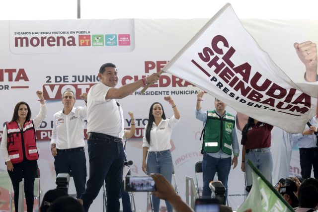 Armenta va por guarderías en mercados y Hospital del Adulto Mayor