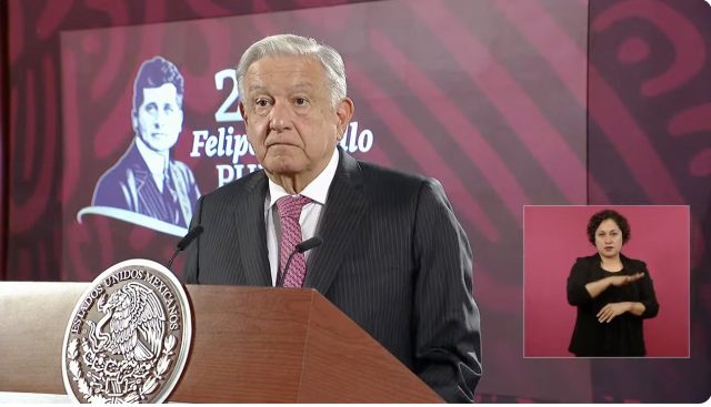 AMLO advierte de los extremismos políticos  de derecha y de izquierda