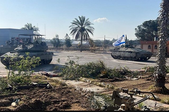 Tanques israelíes entran en Rafah, continua asedio