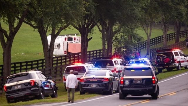 Ocho muertos y 45 heridos, incluidos mexicanos, en accidente de autobús en Florida