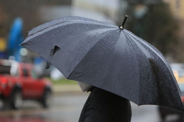 Onda tropical más frente frío causarán lluvias, temperaturas mínimas y máximas en México