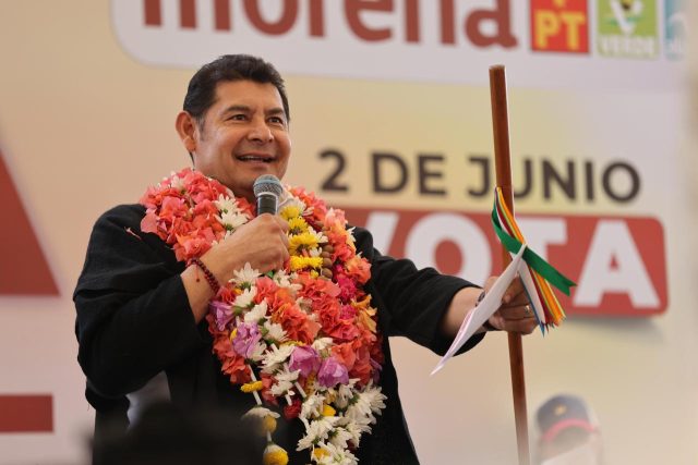 Alejandro Armenta refrenda compromiso con Juntas Auxiliares