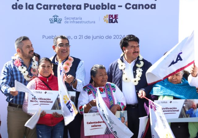 Gobernador Sergio Salomón inicia ampliación de carretera Puebla-Canoa