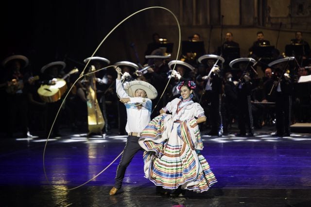 ¿El Ballet Folklórico de Amalia Hernández estará en el Hollywood Bowl?