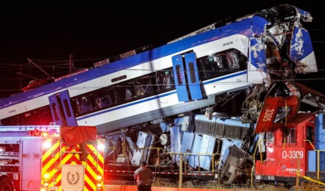 ¿Qué se sabe del terrible choque de trenes que dejó 2 muertos y 9 heridos en San Bernardo?