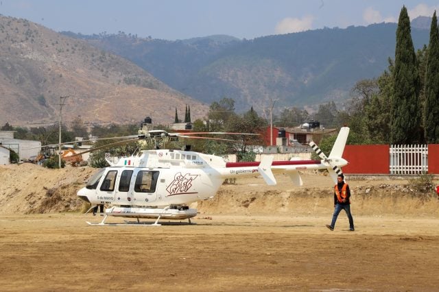 Céspedes evalúa en helicóptero daños por incendios en Zautla