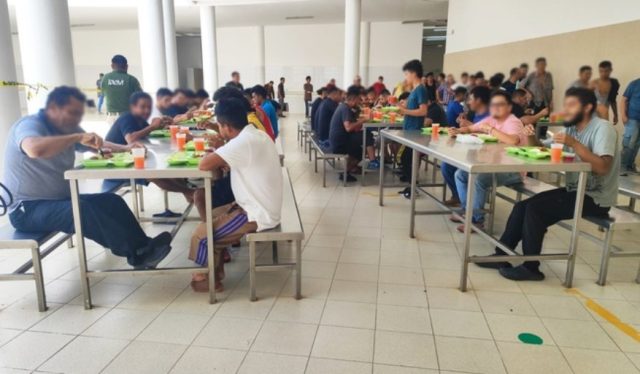 Detienen a 82 migrantes en Veracruz, 18 menores están solos