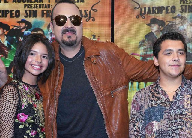 ¿Pepe Aguilar tolerará las burlas por el romance de Ángela Aguilar con Christian Nodal?