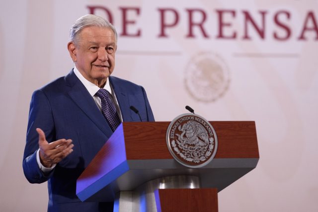 AMLO rendirá homenaje a connacionales que viven en Estados Unidos