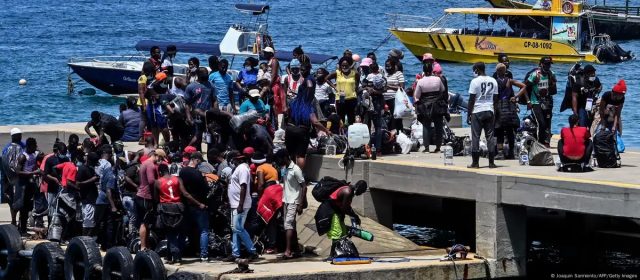 Incendio en barco causa la muerte de 40 migrantes en Haití