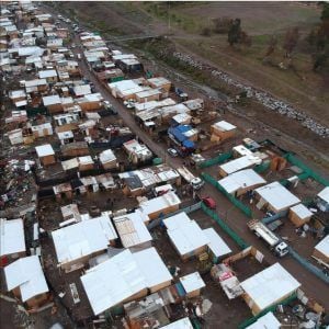 Más de 700 familias sin hogar: Campamento Dignidad de La Florida denuncia transgresión de acuerdo con Rodolfo Carter