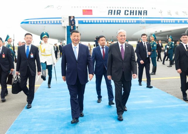 Xi Jinping y Putin llegaron a Kazajistán para la cumbre de jefes de Estado de la OCS