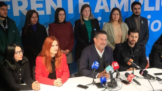 Frente Amplio anuncia su respaldo a la reelección de Claudio Orrego como Gobernador Metropolitano