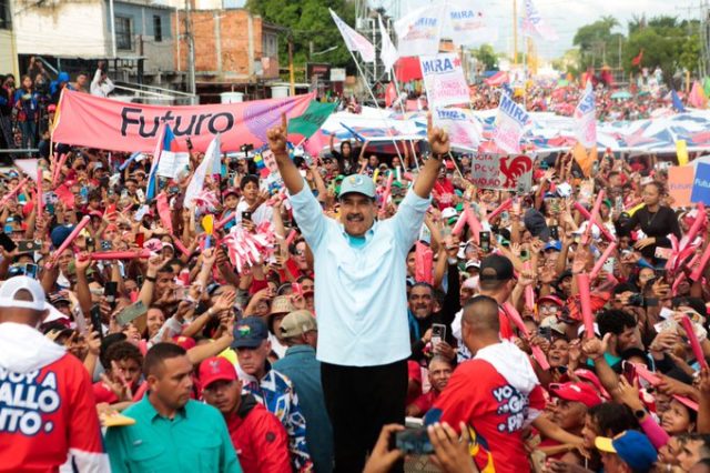 Maduro: “Nuestro plan de Gobierno lo escribieron venezolanos y venezolanas”