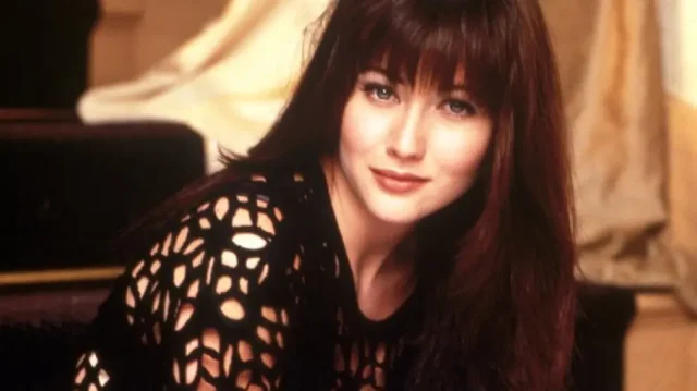 Fallece Shannen Doherty, estrella de ‘Hechiceras’ y ‘Beverly Hills, 90210’, tras larga batalla contra el cáncer