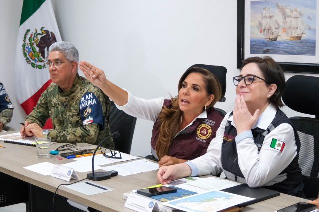 Gobierno de Quintana Roo y PC Federal comienzan con evacuación por Beryl