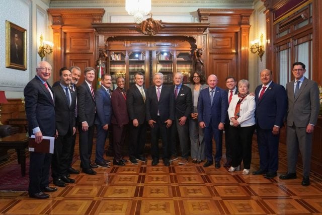 AMLO recibe a congresistas de EE.UU., abordan cooperación bilateral