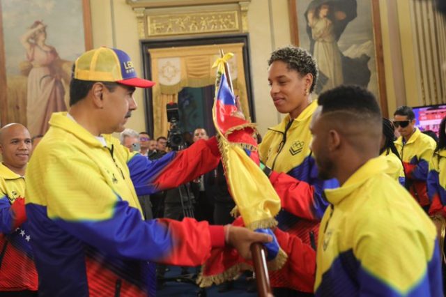 «Son la esperanza de una época»: Abanderan a delegación venezolana que va a París 2024