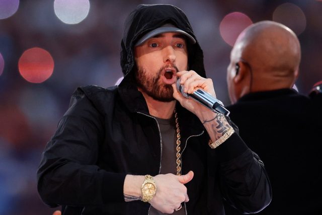 Eminem desplaza a Taylor Swift y conquista el número 1 en Billboard