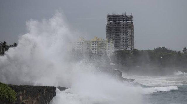 Toca tierra huracán Beryl como categoría 2 en Tulum, Quintana Roo