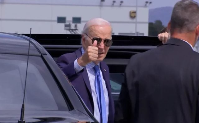 Biden da positivo a covid-19, presenta «síntomas leves»