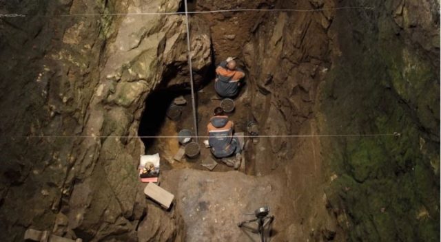 Investigadores narran experiencias sobrenaturales en arqueología literaria