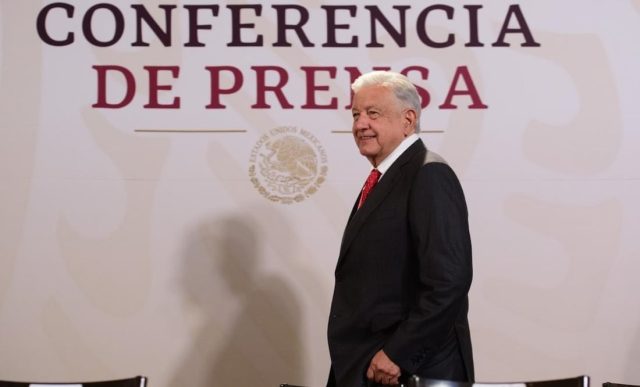 López Obrador: Simulación de candidaturas se puede corregir con reforma electoral