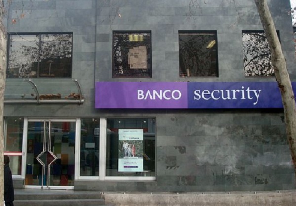 Banco Security deberá pagar $10 millones por daño moral tras cierre injustificado de cuenta, confirma la Corte