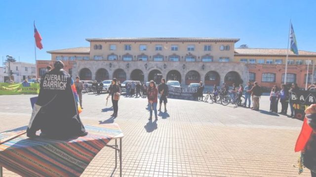 Protestas en el Valle del Elqui: comunidades se oponen a proyecto minero de Barrick Gold por amenaza al ecosistema