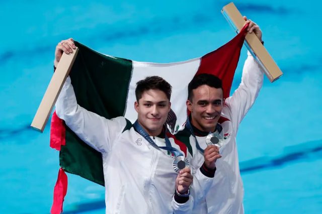 Osmar Olvera y Juan Celaya consiguen medalla de plata en París