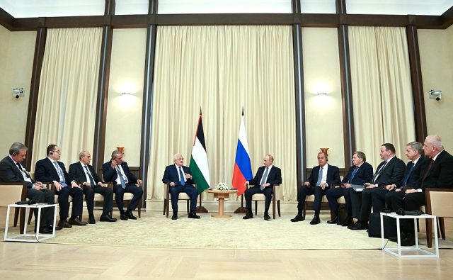 Putin a Abbás: «Estamos haciendo todos los esfuerzos para apoyar al pueblo palestino»