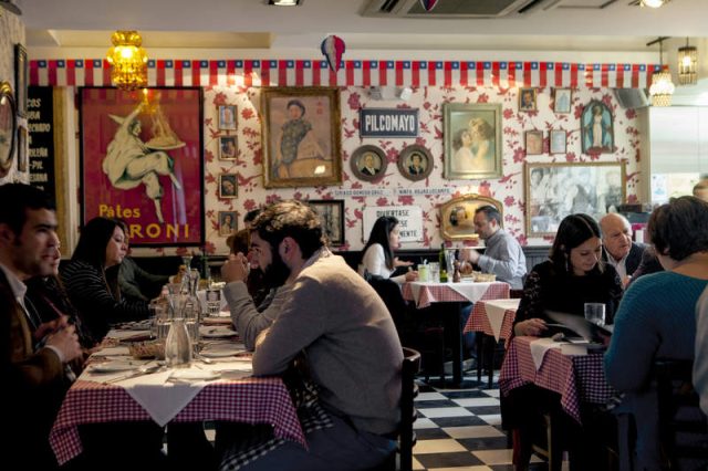 “Y se marchó…”: ¿Por qué cerró el Liguria? El tradicional bar capitalino, cerró temporalmente sus puertas