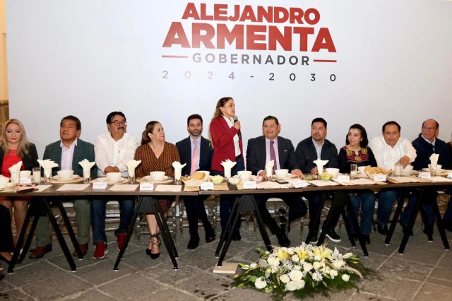 Armenta creará centro de capacitación para presidentes municipales