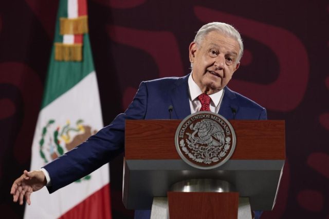 AMLO declara “pausa” con embajadas de EE.UU. y Canadá