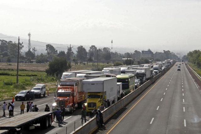 Empresarios piden a las autoridades reabrir la México-Puebla