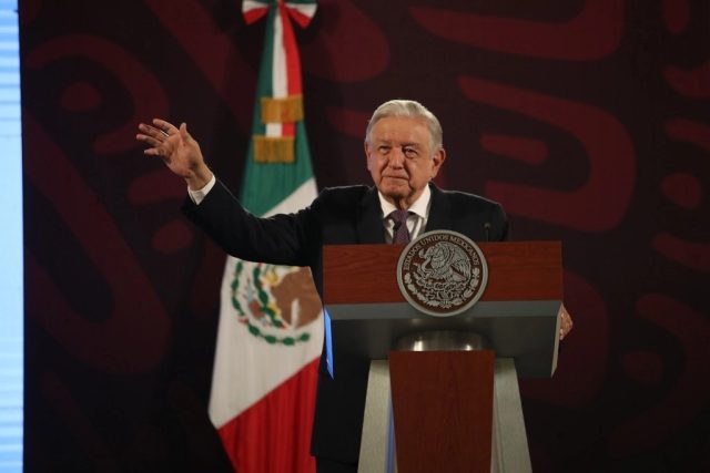 López Obrador busca facilitar la creación de nuevos partidos políticos