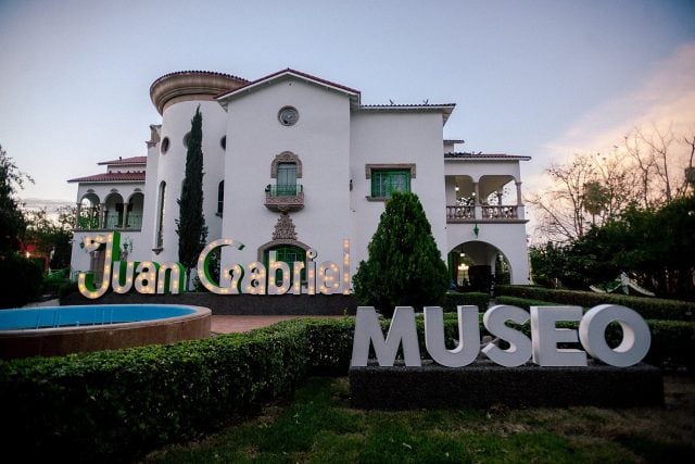 Casa de Juan Gabriel se convierte en museo; un viaje inmersivo