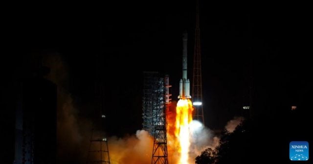 China lanza nuevo satélite capaz de dar Internet