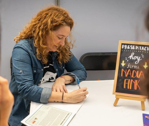 Un encuentro educativo: Talleres para docentes y estudiantes en la Feria Internacional del Libro “Democracia y DDHH” de Recoleta