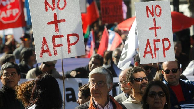 Diputados Manouchehri y Cicardini (PS) : “No vamos a apoyar pasar de ‘No más AFP’ a más AFP”