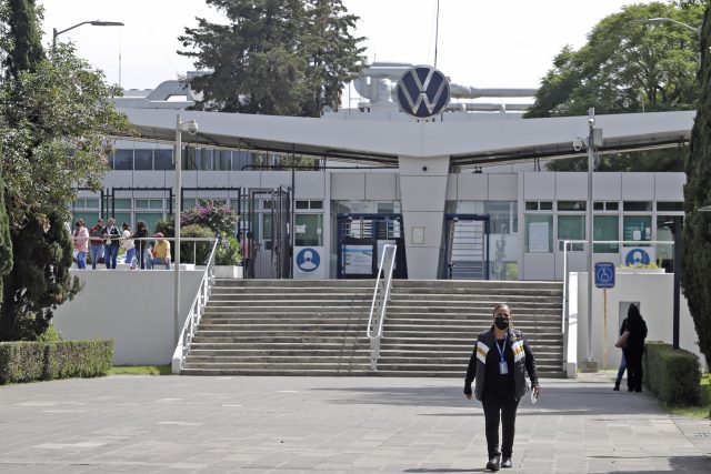 VW planea guardias ante posible huelga por negociaciones salariales