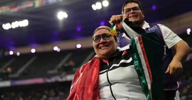 ¡Orgullo mexicano! La atleta Gilda Guadalupe Cota conquista plata en impulso de bala durante París 2024